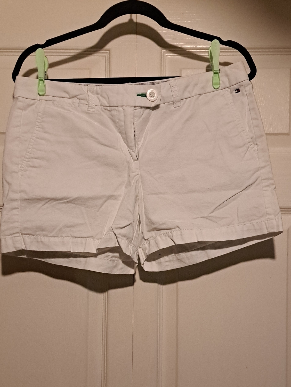 👠Tommy Hilfiger-Women's Classic White Chino Shorts Classy and sexy